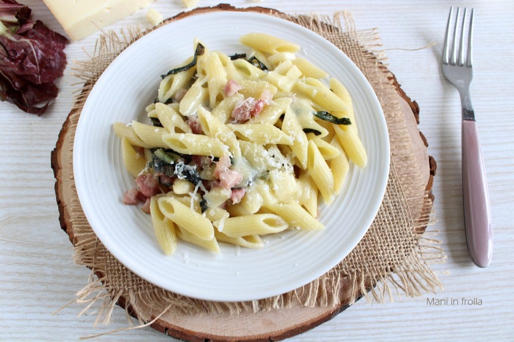Pasta with Radicchio, Bacon, and Fontina