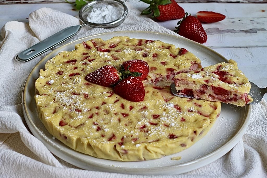 Strawberry and Ricotta Cake, Flourless and Ready in 10 Minutes!