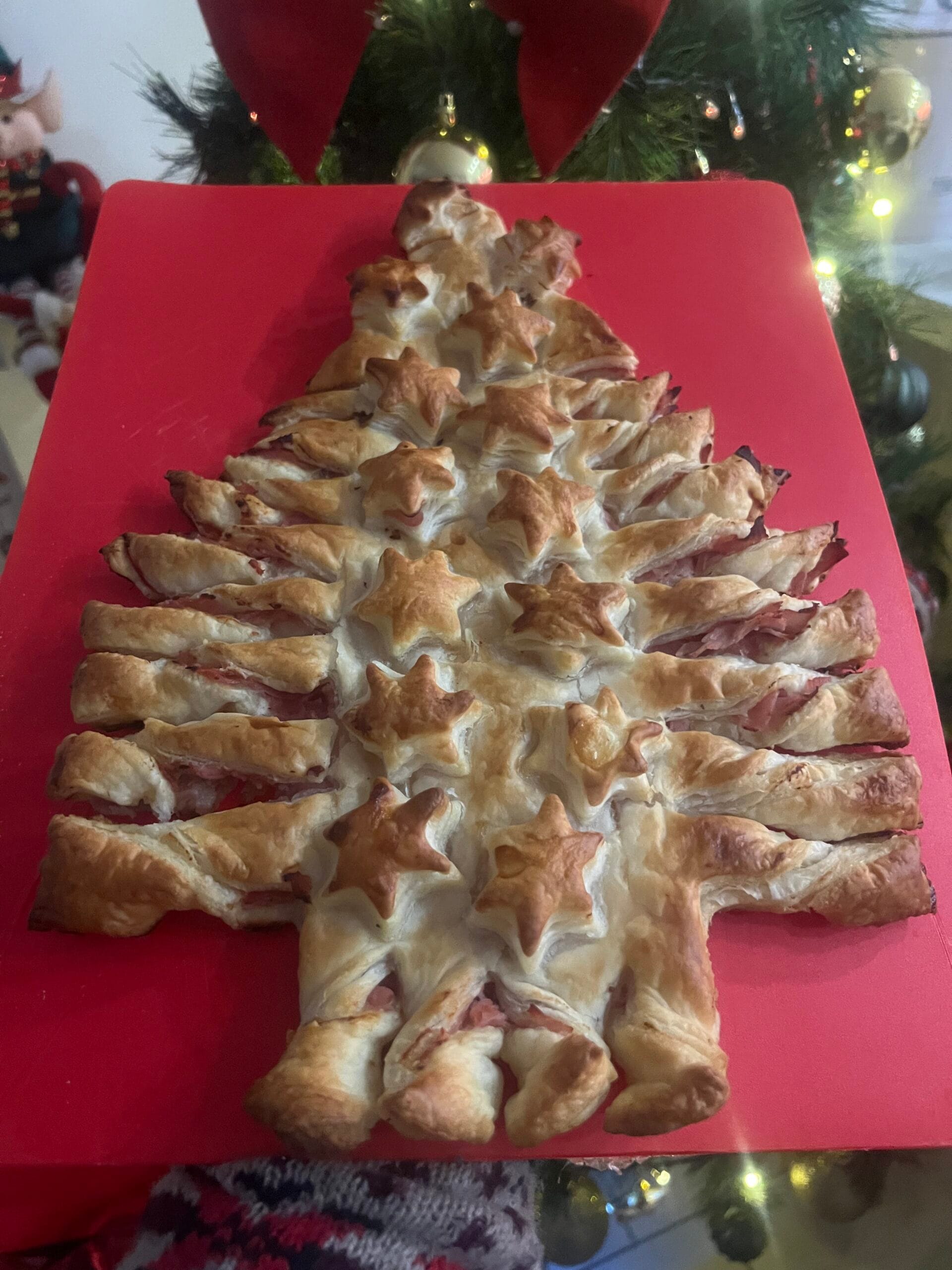 Christmas Appetizer: Braided Savory Christmas Tree Puff Pastry