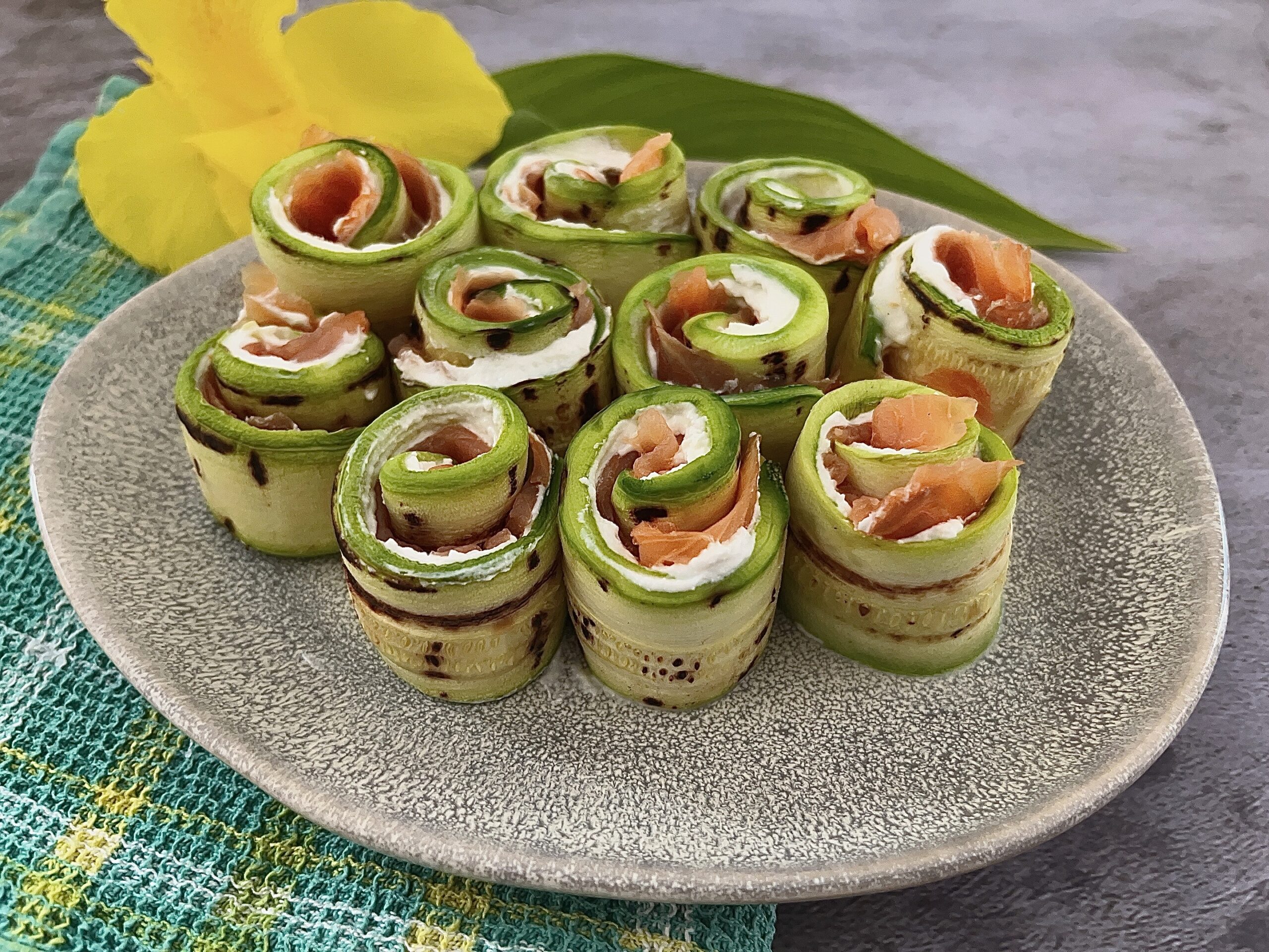 Fresh Zucchini Rolls