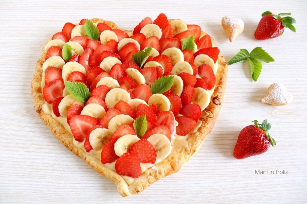 Puff Pastry Heart with Strawberries and Bananas
