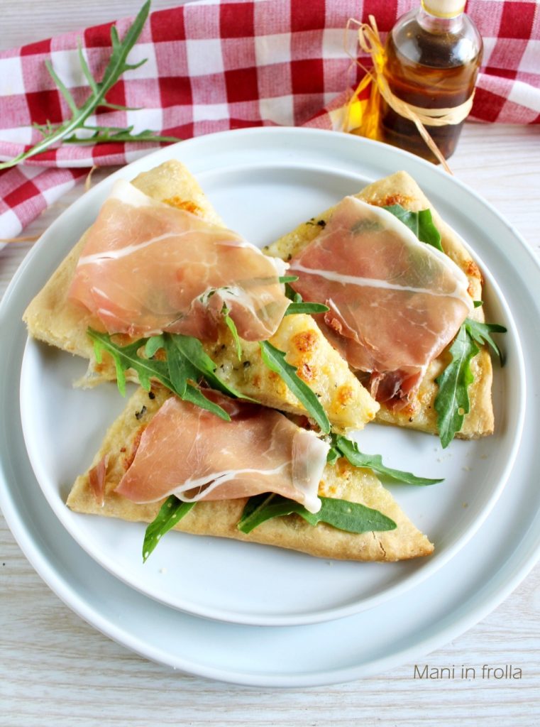 Quick Focaccia with Prosciutto, Stracchino, and Arugula
