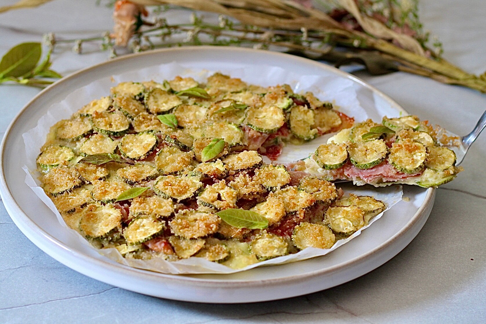 Quick zucchini pie without puff pastry, save time and calories.