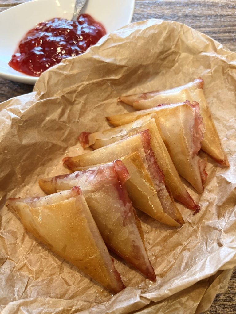 Phyllo dough triangles with jam
