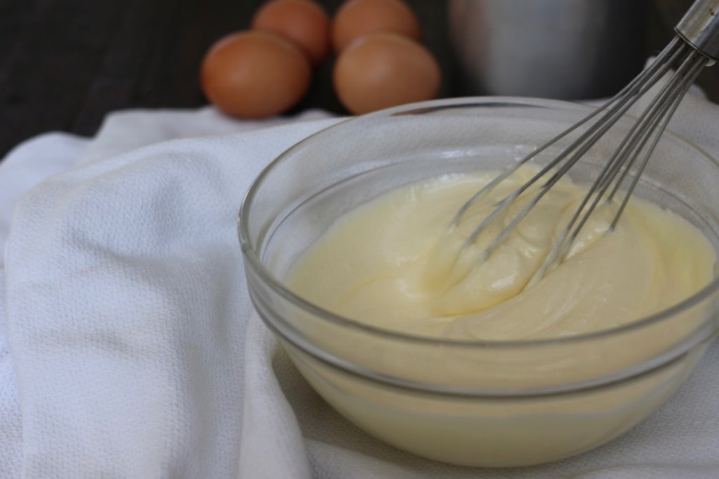 Pâte à bombe (how to pasteurize egg yolks for tiramisu, mousse, semi-freddo)