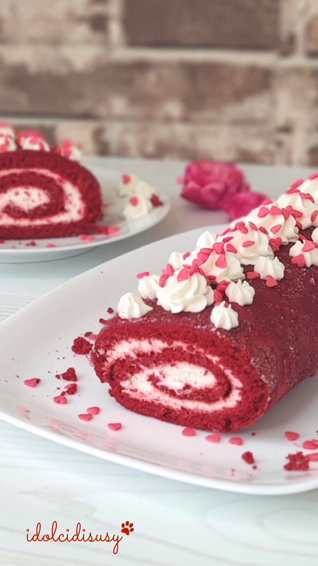 Red Velvet Roll