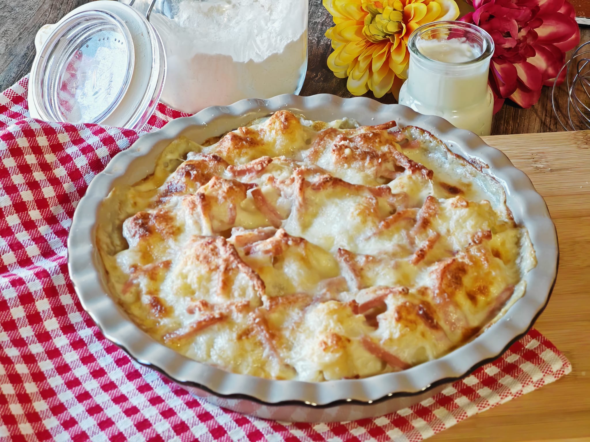Cauliflower with Bechamel and Ham