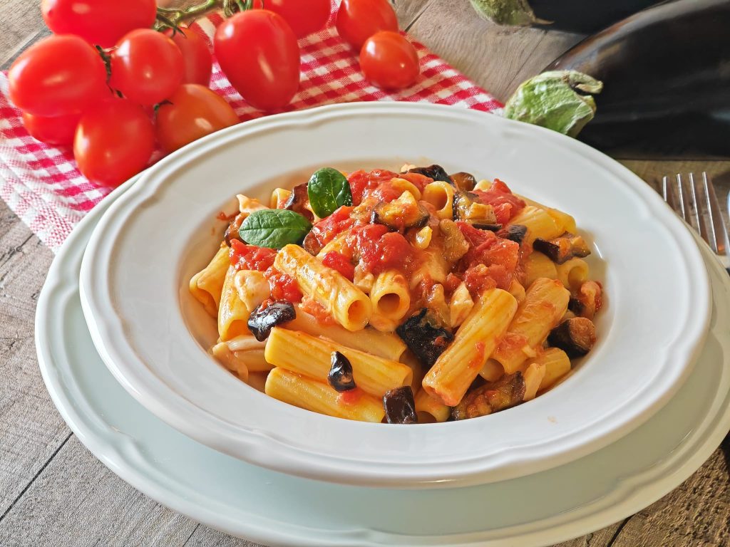 Pasta with Eggplants and Scamorza