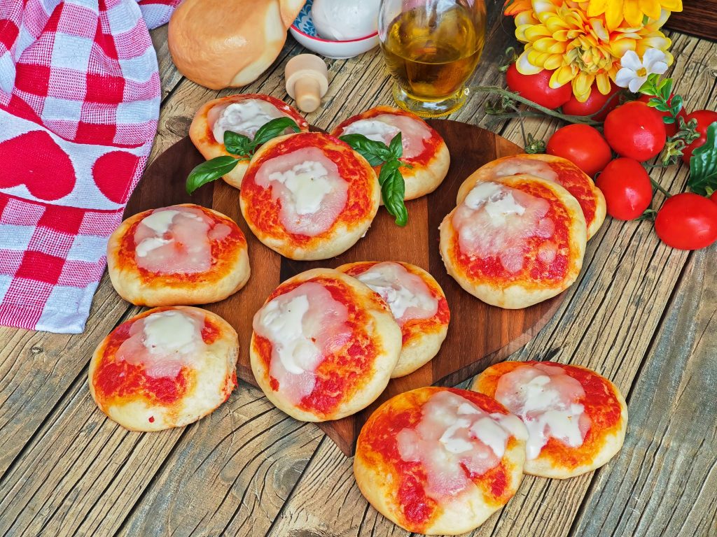 Cheese Mini Pizzas