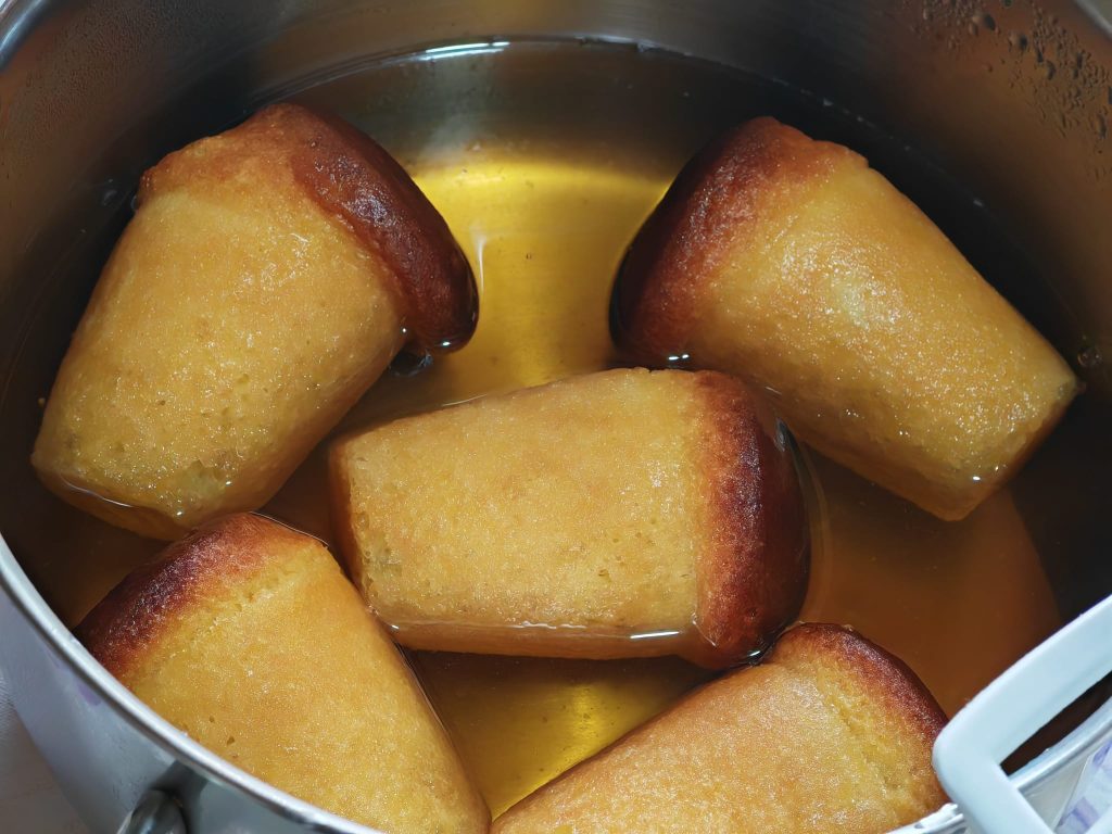 Single-serving Rum Baba