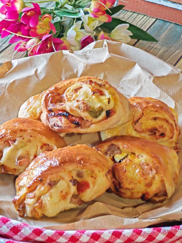 Neapolitan Sandwiches with Sausage and Peppers