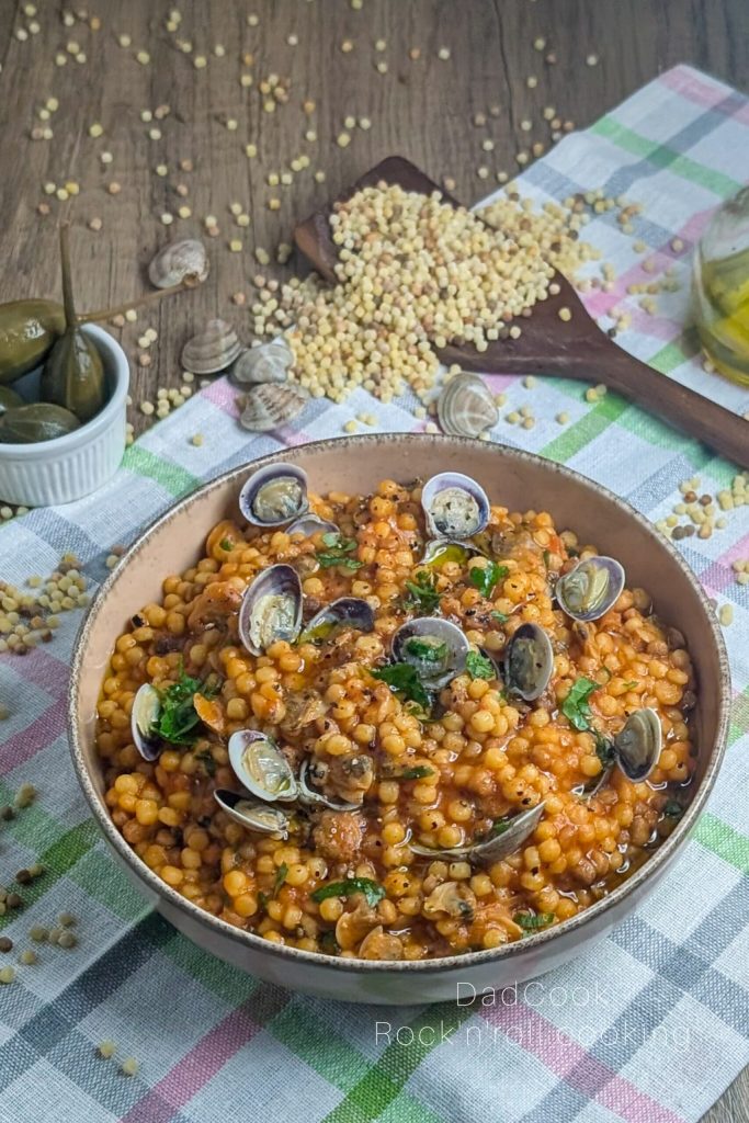 Creamy Fregola with Clams: the Easy and Quick Recipe with Sardinian Pasta!