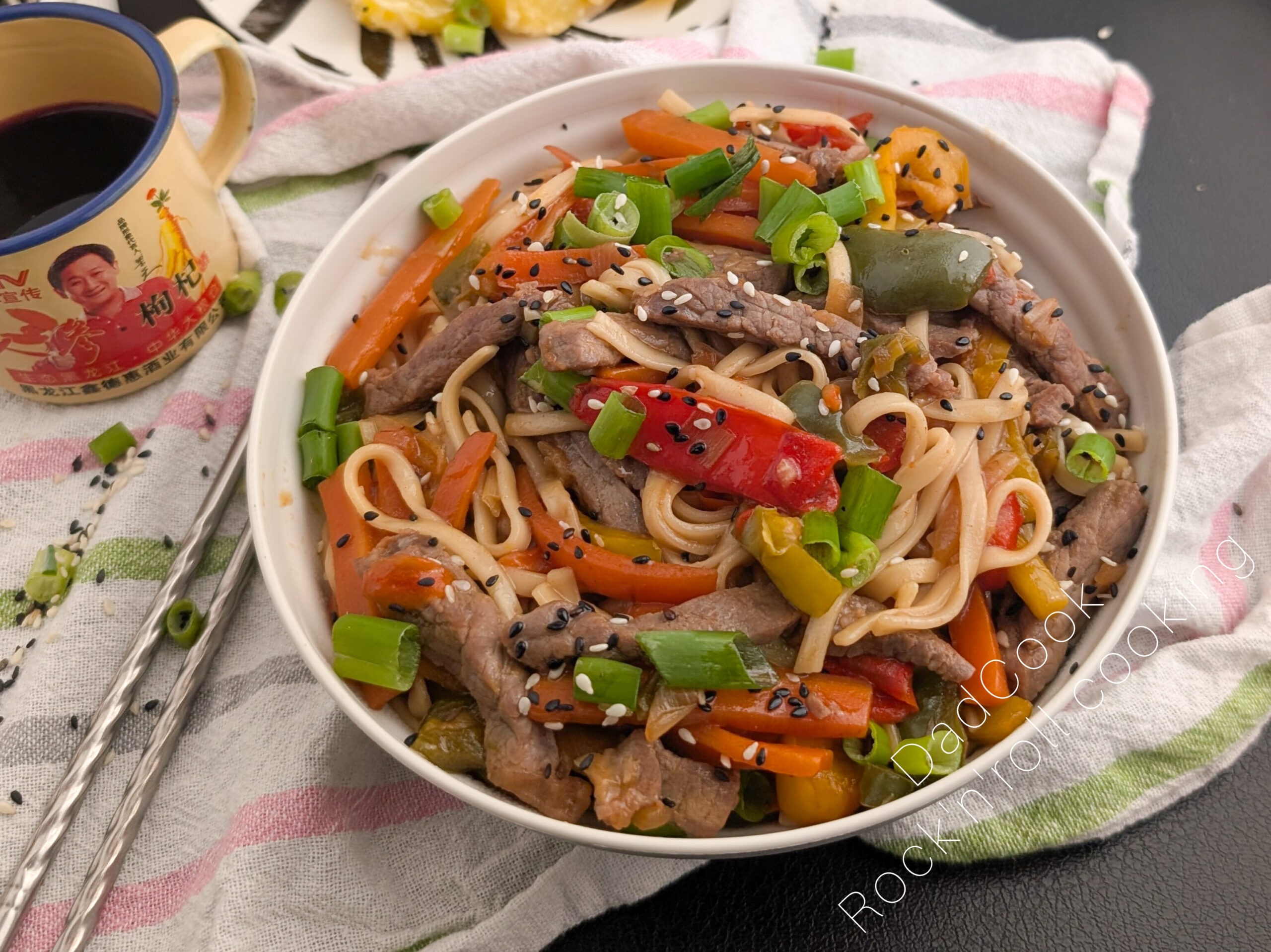 Noodles with Beef in Teriyaki Style Sauce (Easy and Quick)