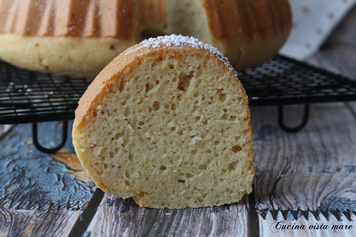 Lactose-Free and Sugar-Free Bundt Cake