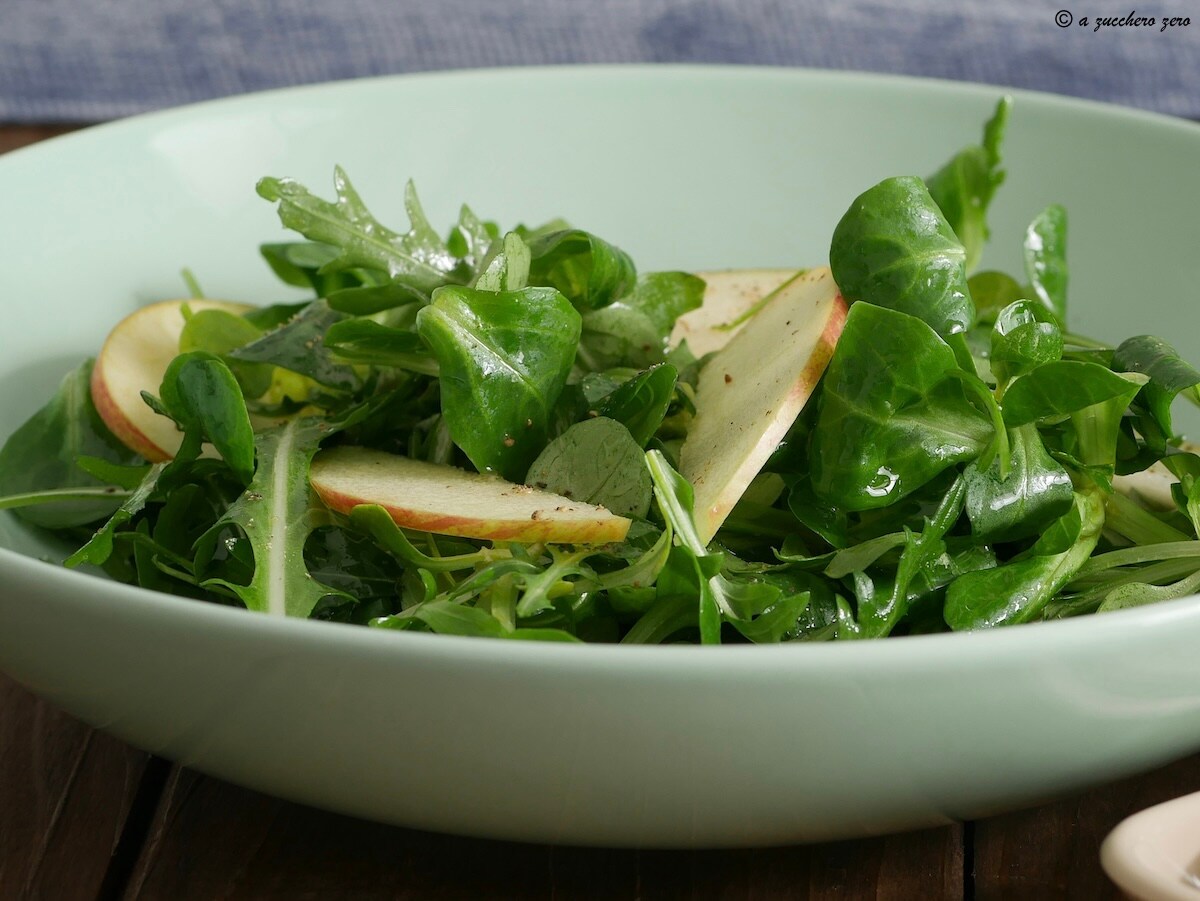 Lamb’s Lettuce and Arugula Salad with Apple