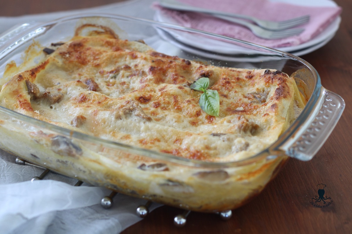 Lasagna with Bechamel and Mushrooms, Holiday Recipe