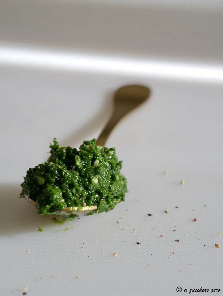 Light arugula pesto without garlic and cheese | light dressing recipe