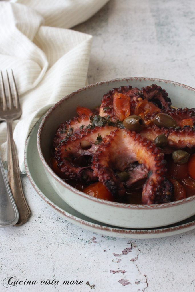 Luciana-style Octopus Sea View Kitchen