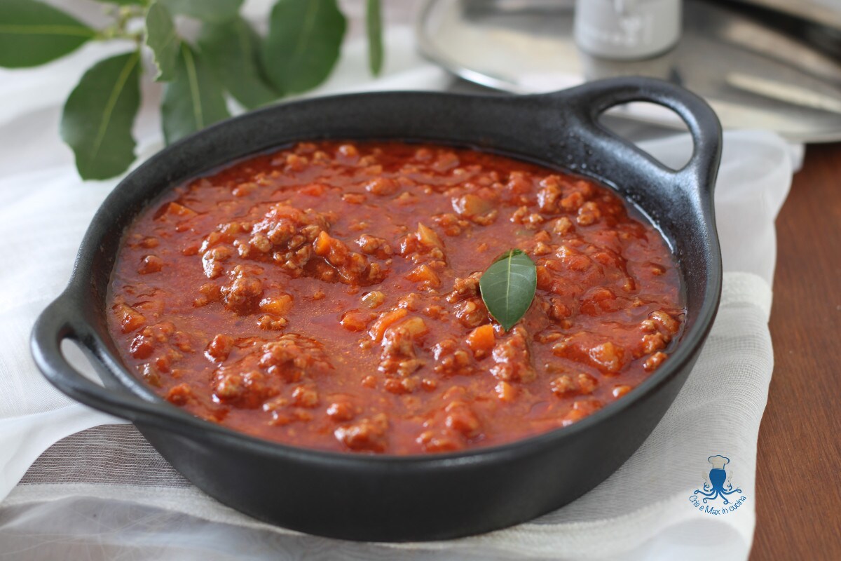 Meat Ragù in Pressure Cooker or Multicooker