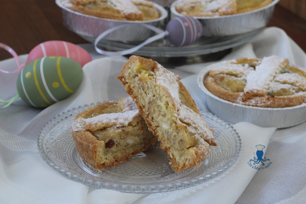 MINI BAKED PASTIERA WITH OIL SHORTCRUST PASTRY AND CANDIED FRUIT1