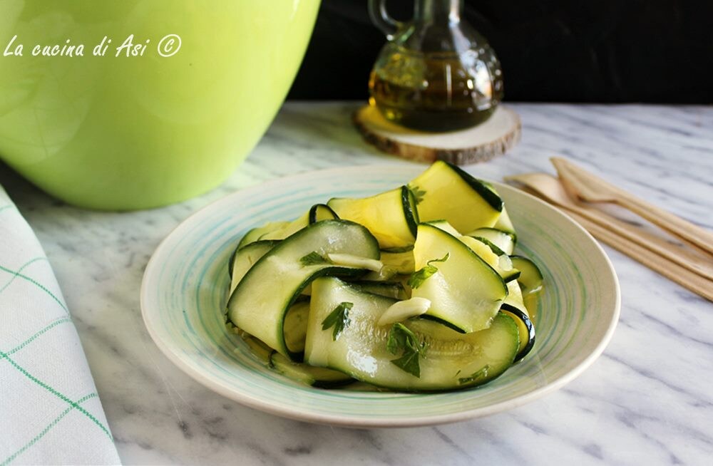 Marinated Zucchini Without Cooking