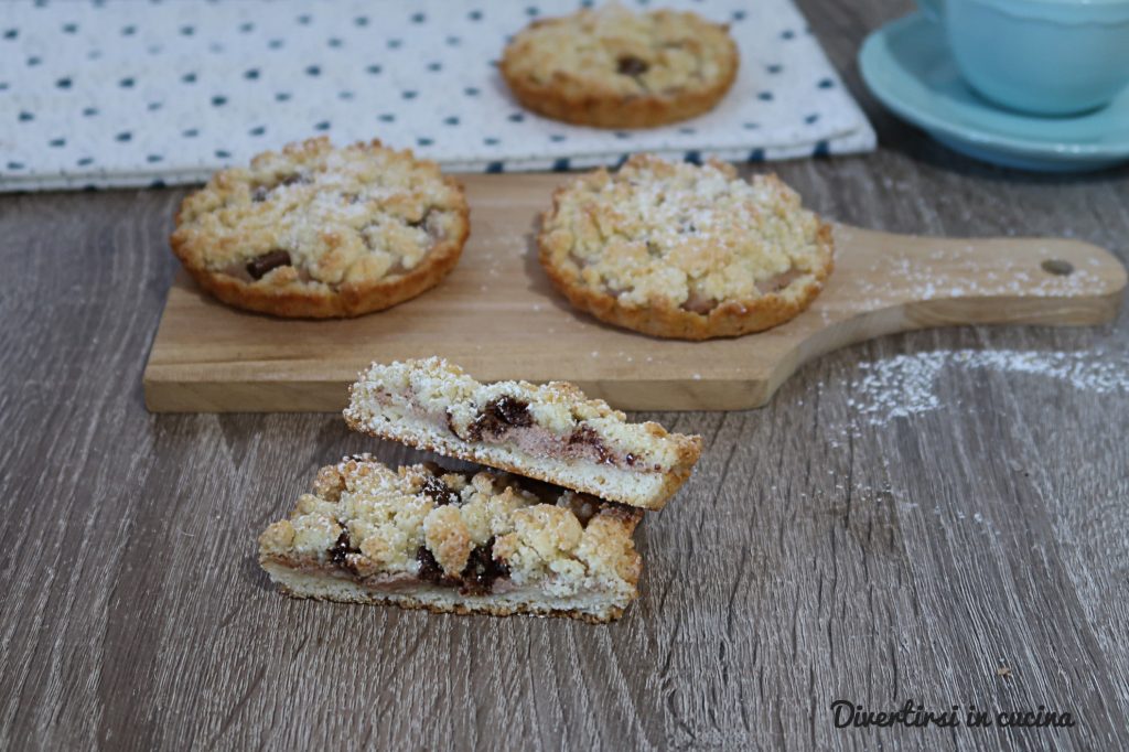 Mini Crumbles with Ricotta and Nutella