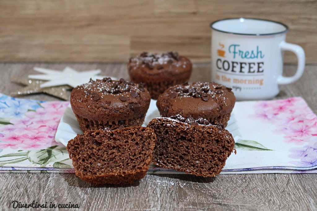 Muffins with Cream Cheese and Nutella