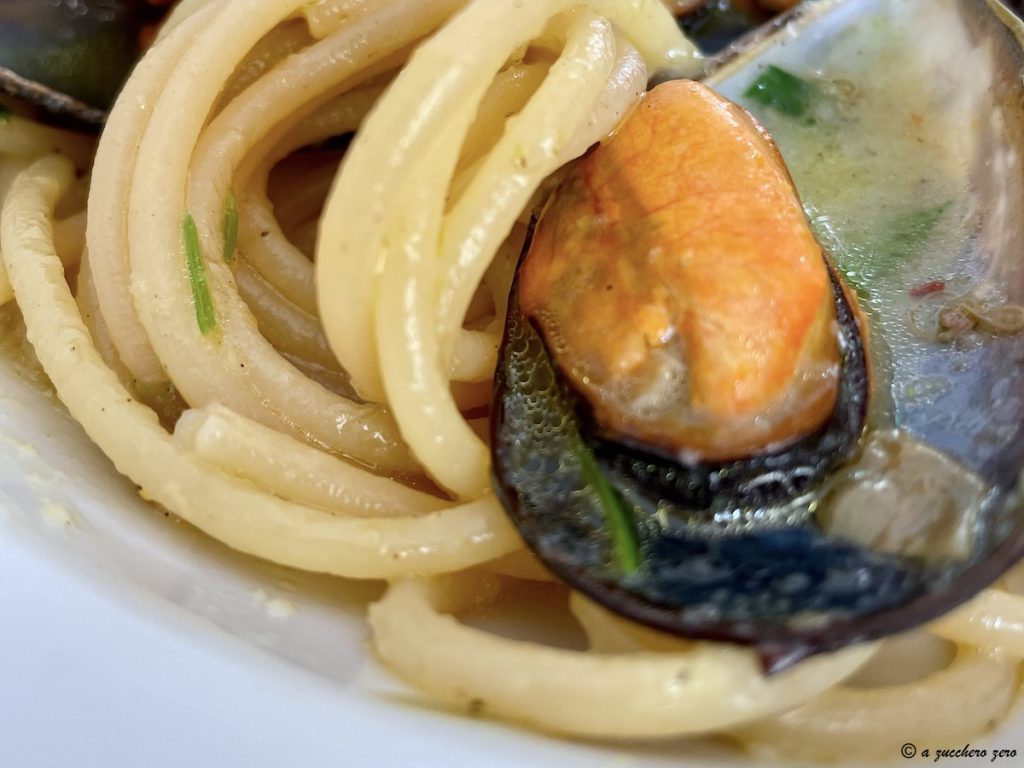 Mussels in White Sauce
