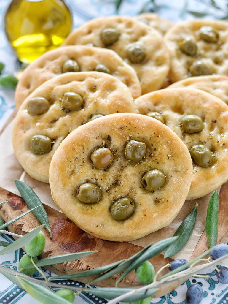 Olive Buns