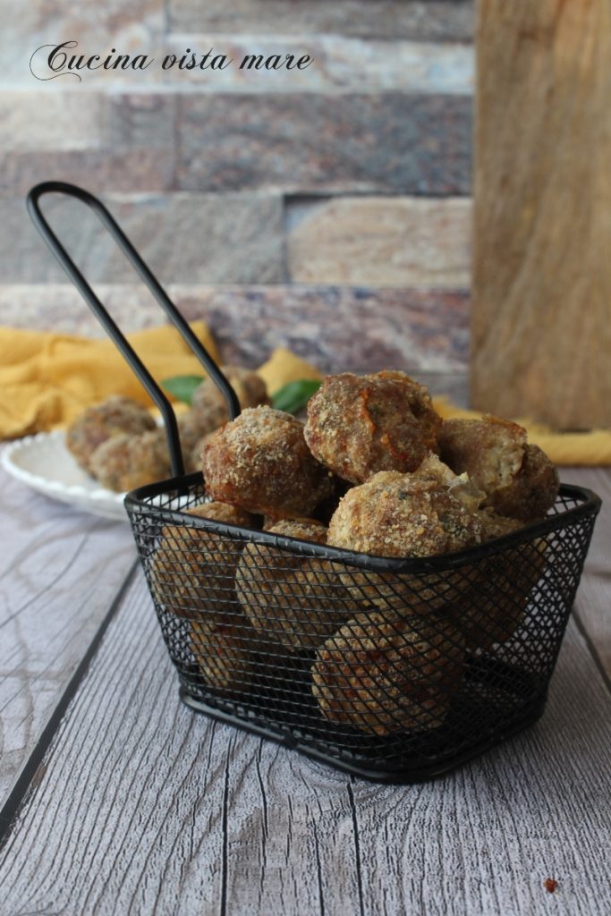 Oregano Meatballs Cucina vista mare