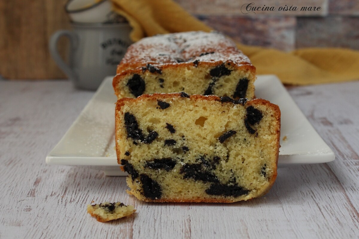 Oreo Pound Cake
