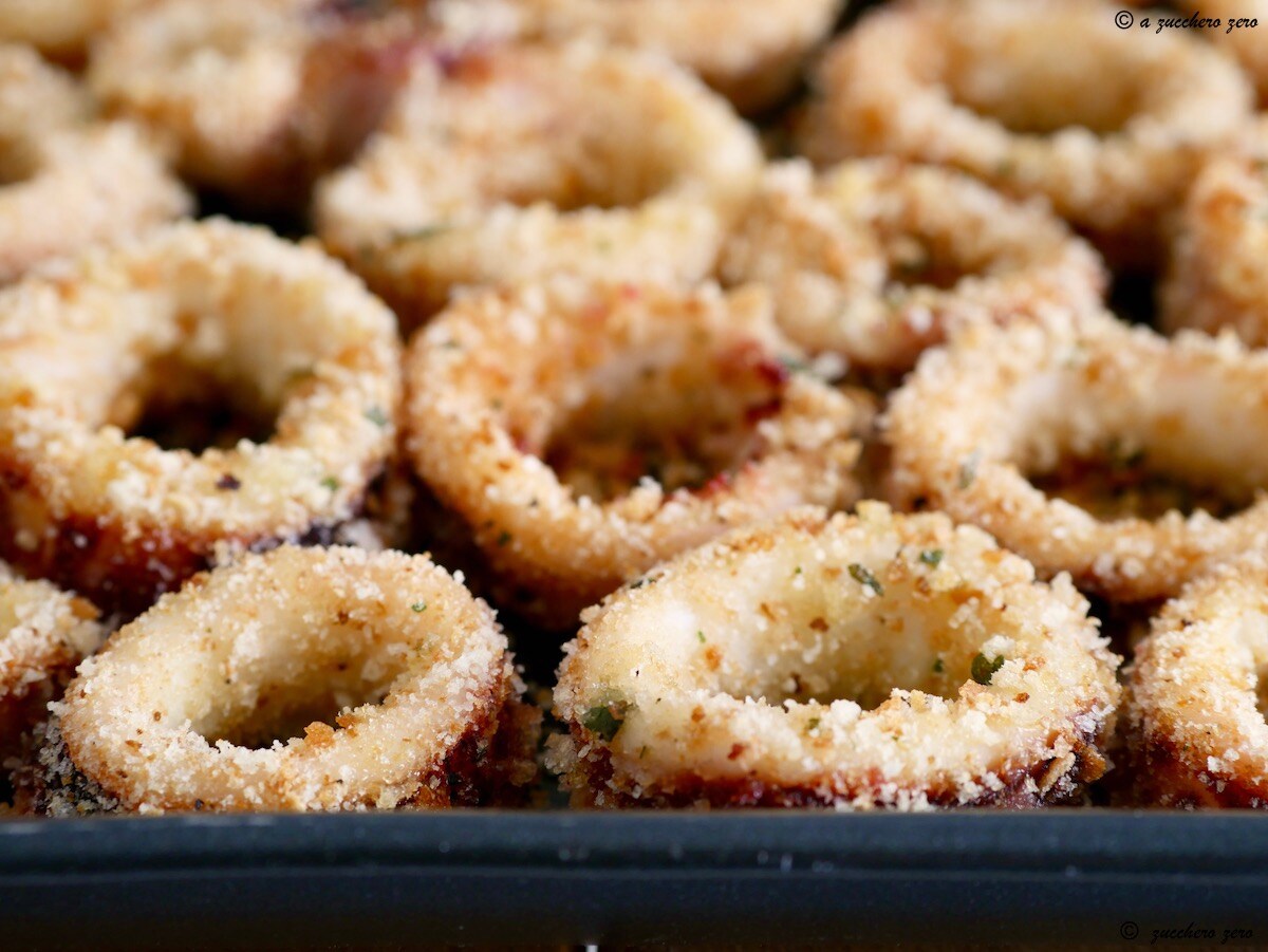 Baked Breaded Squid Rings with Lemon