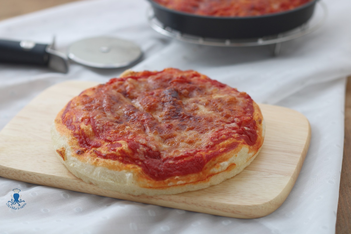 Pan Pizza, Recipe with and without Air Fryer