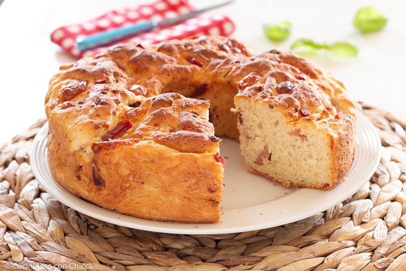 POTATO RING CAKE WITH COLD CUTS AND CHEESE