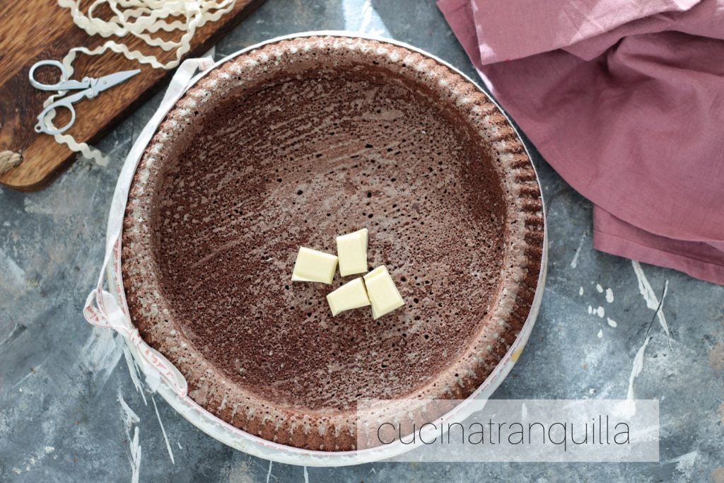 Soft Cocoa Tart with Clever Mold