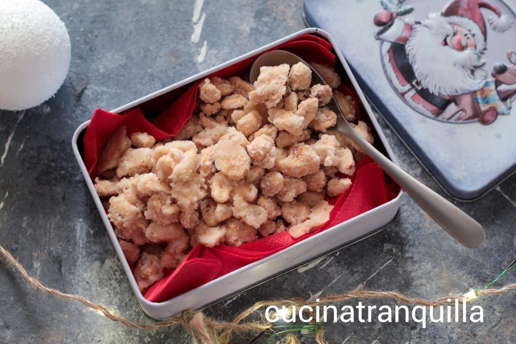 salted pralined peanuts