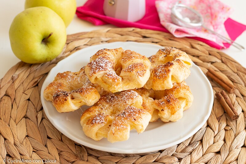 PUFF PASTRY APPLE DONUTS