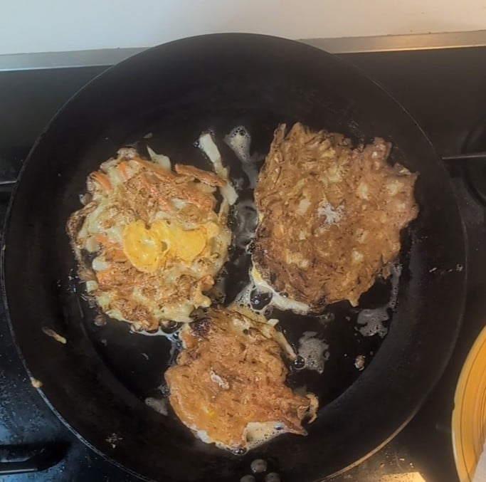 Savory Carnival Fritters: the Fantasia Recipe with Cabbage and Carrots