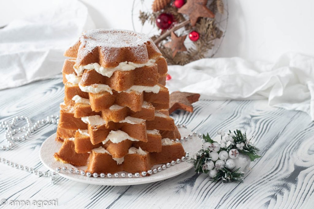 Pandoro with mascarpone cream