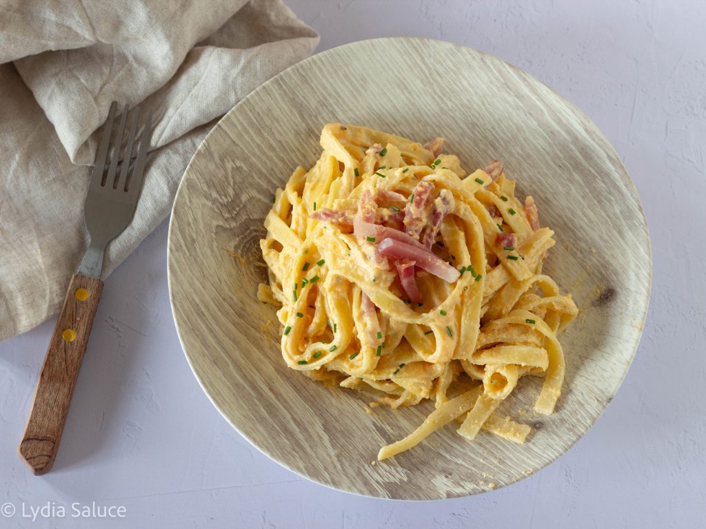 pasta with pumpkin cream and speck
