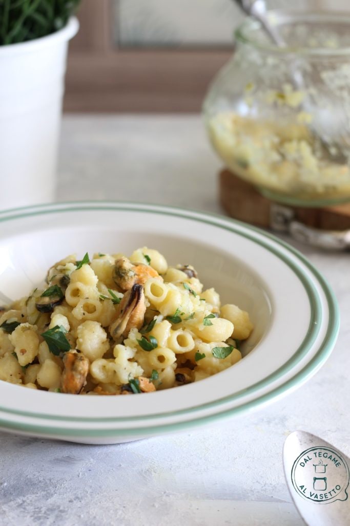 Pasta, Potatoes, and Mussels in Jar Cooking