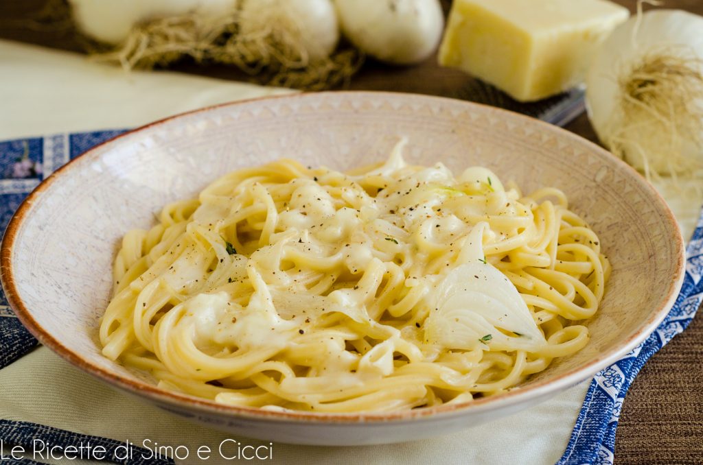 Pasta with Pecorino Cream and Scallions