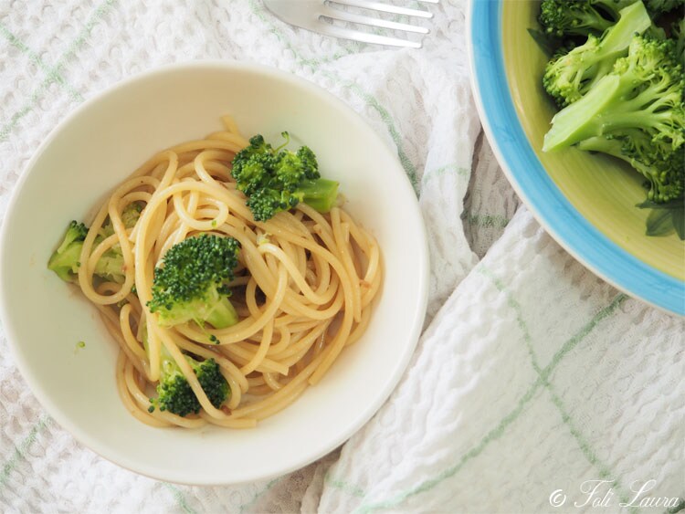 Pasta with Broccoli and Anchovies: Easy and Tasty Recipe in a Few Steps