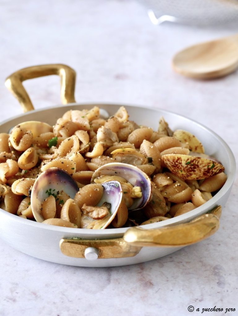 Pasta with Clams and Porcini Mushrooms