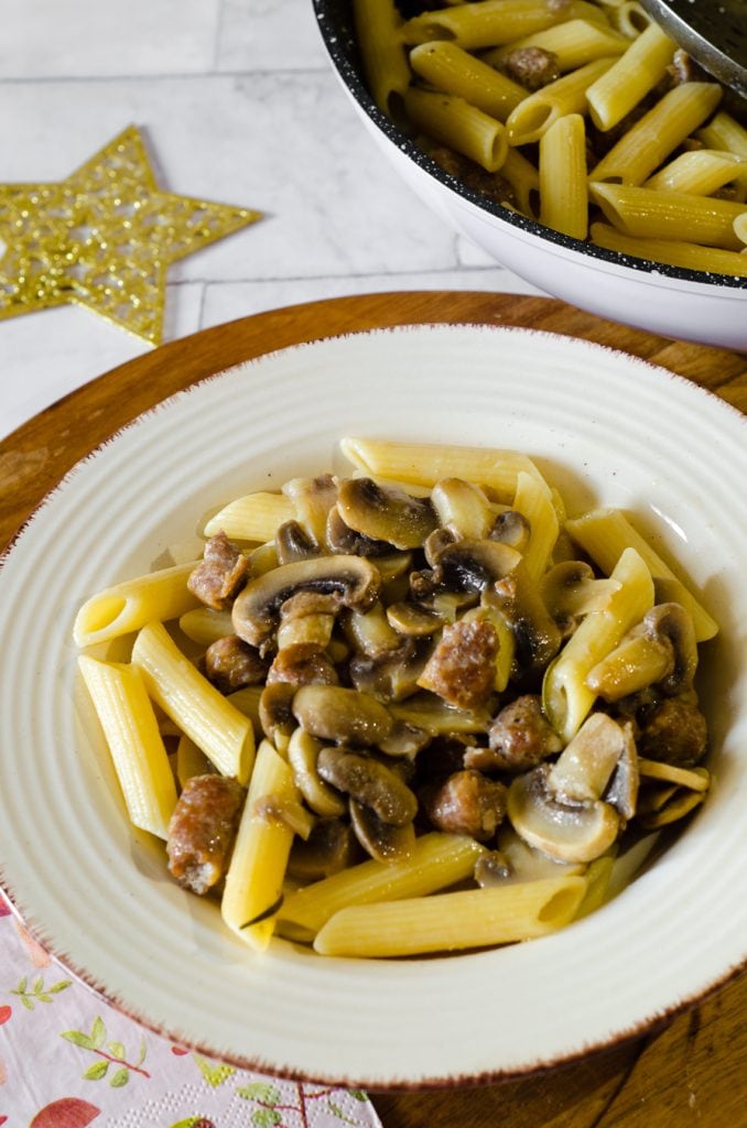 Pasta with Mushrooms and Sausage (tasty and quick)