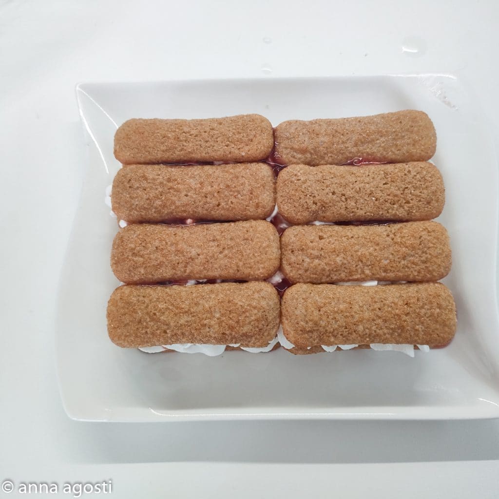 Pavesini Cake with Jam and Ricotta Cream