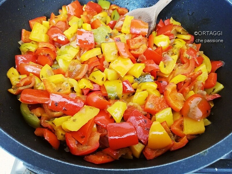 Peppers in a pan quick recipes VEGETABLES with PASSION Sara Grissino