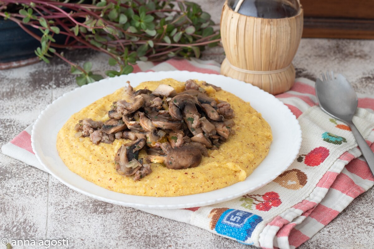 Polenta with Mushrooms and Sausage