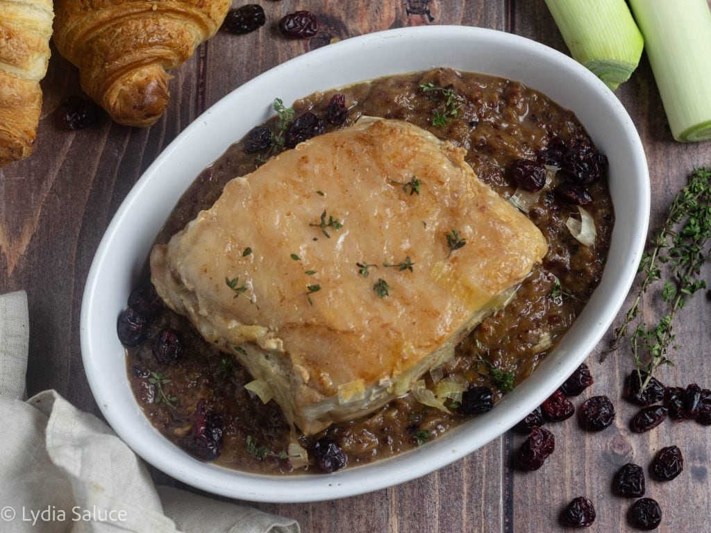 pork loin with leeks and cranberries in slow cooker
