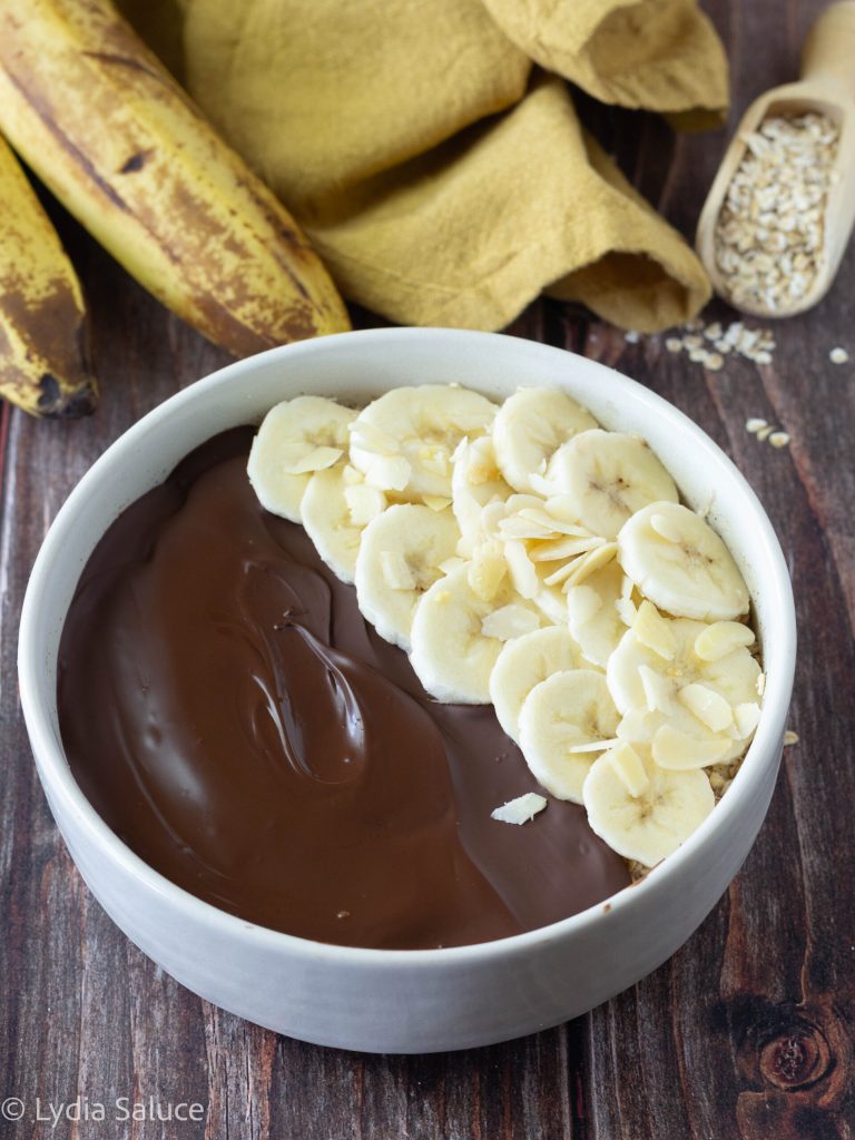 no-cook chocolate and banana porridge